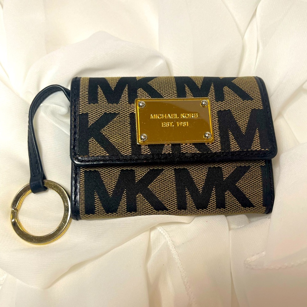 Michael Kors Keychain Wallet